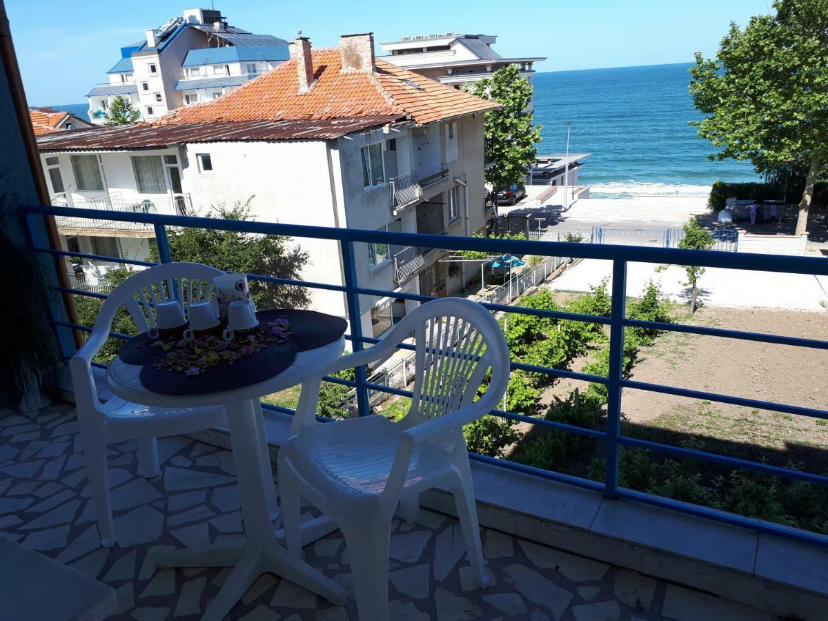 Blue House - Синята Къща Obzor Buitenkant foto