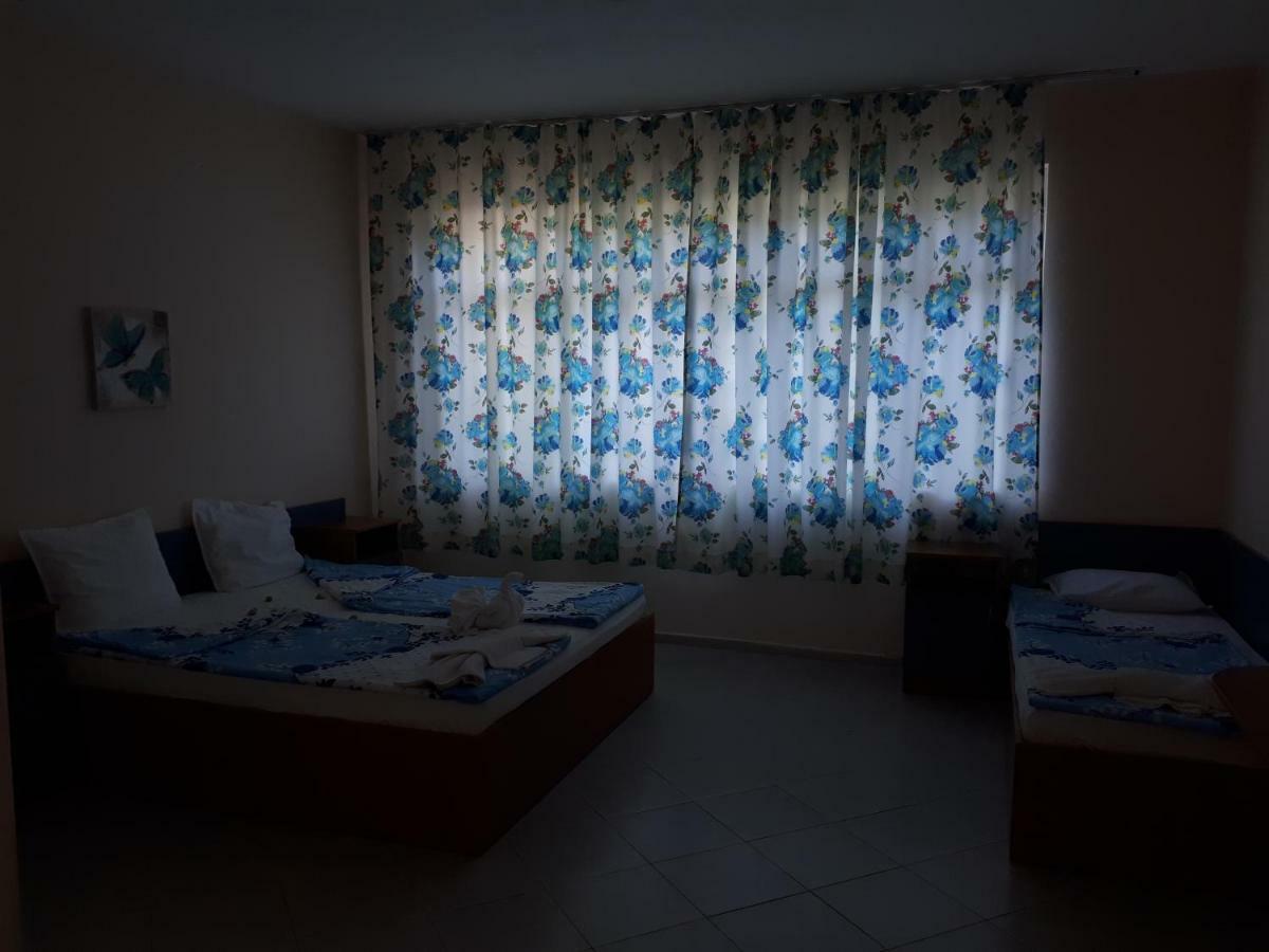 Blue House - Синята Къща Obzor Buitenkant foto